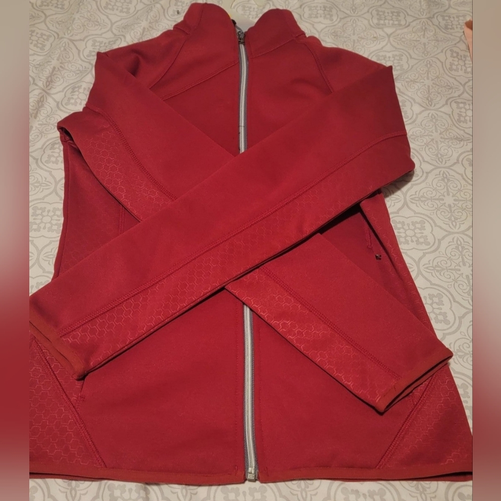 Elevate sport Activewear women red jacket sz XS made in Vietnam 100% polyester